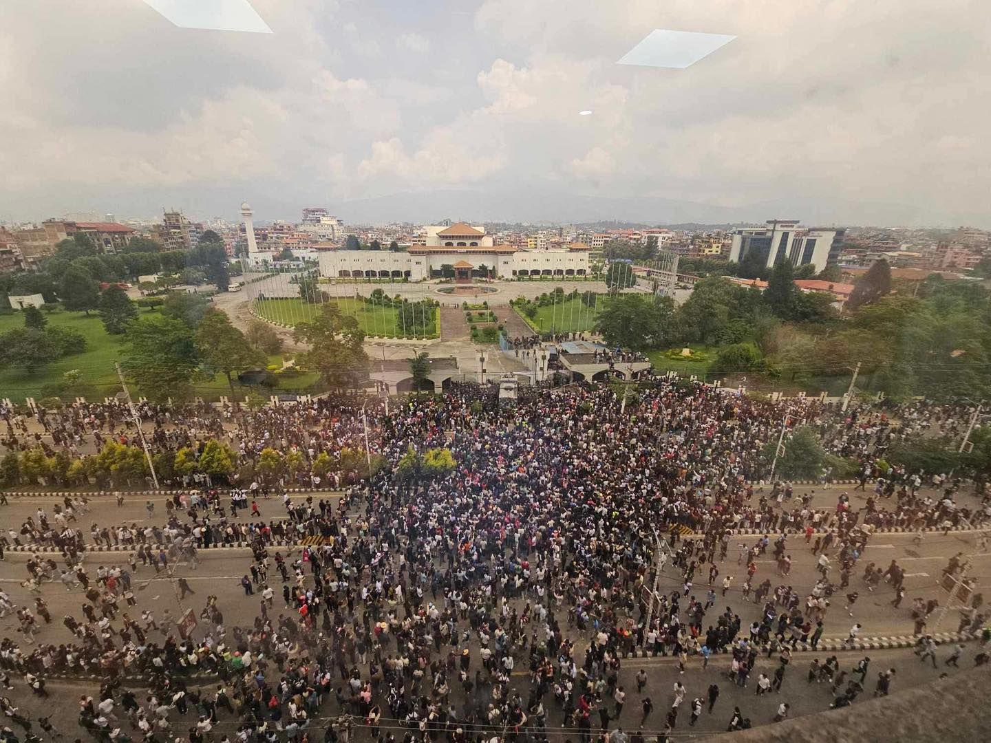 युवाहरूको सामूहिक हत्या : लोकतन्त्रमा दमनको पुनरावृत्ति